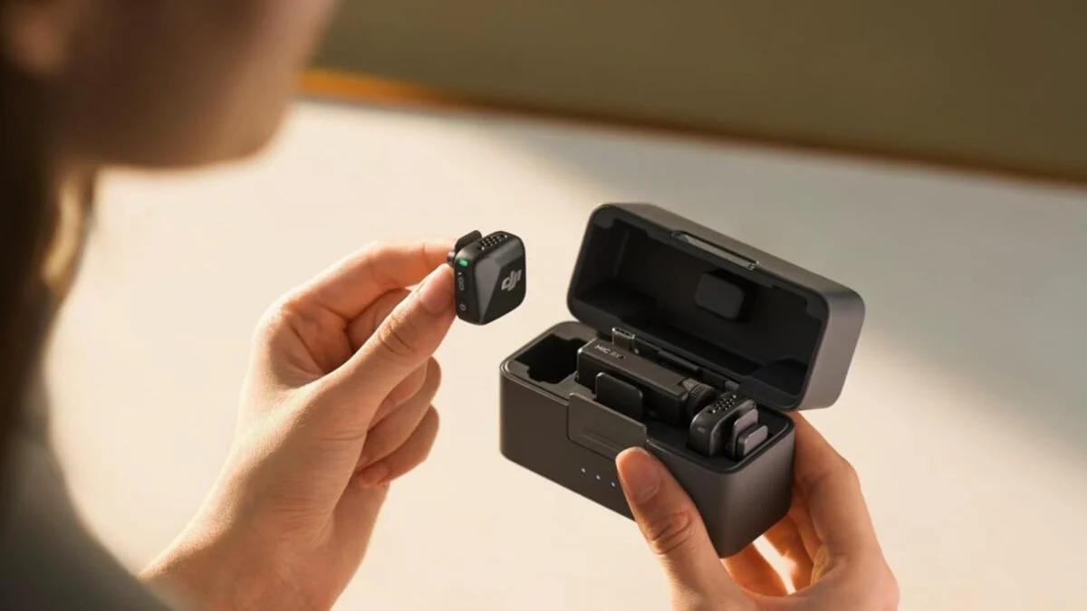 DJI Offloads the Mic Mini Wireless Lavalier Microphone Bundle, With Two TX, One RX, and a Charging Case That Comes Practically Free - Gizmodo