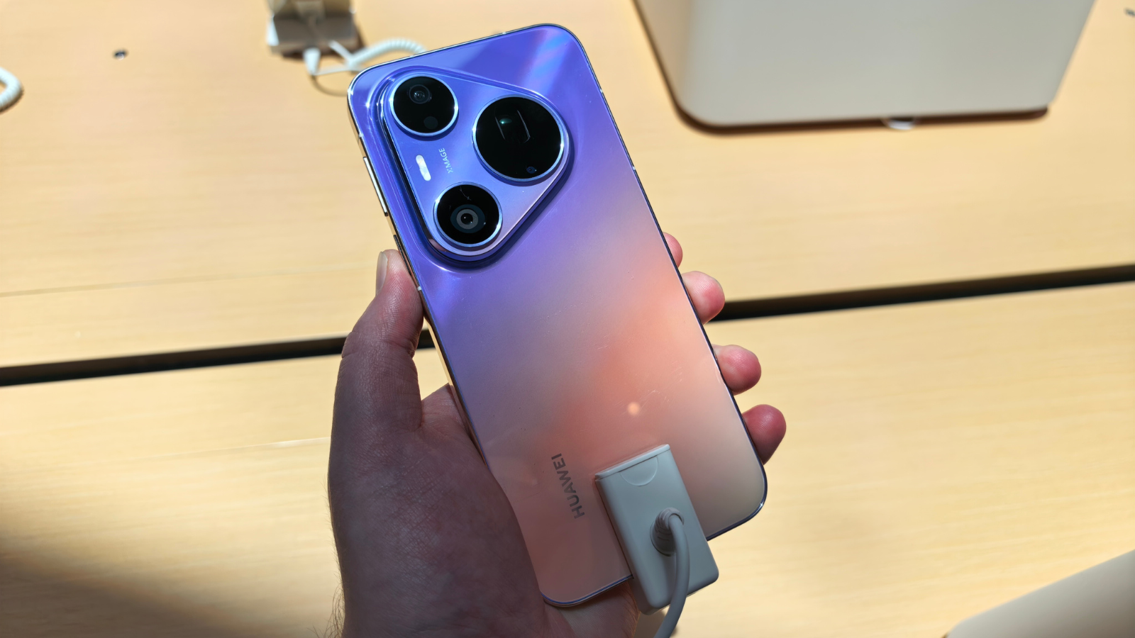 Huawei and DJI rumoured to team up on smartphone camera tech - Stuff South Africa