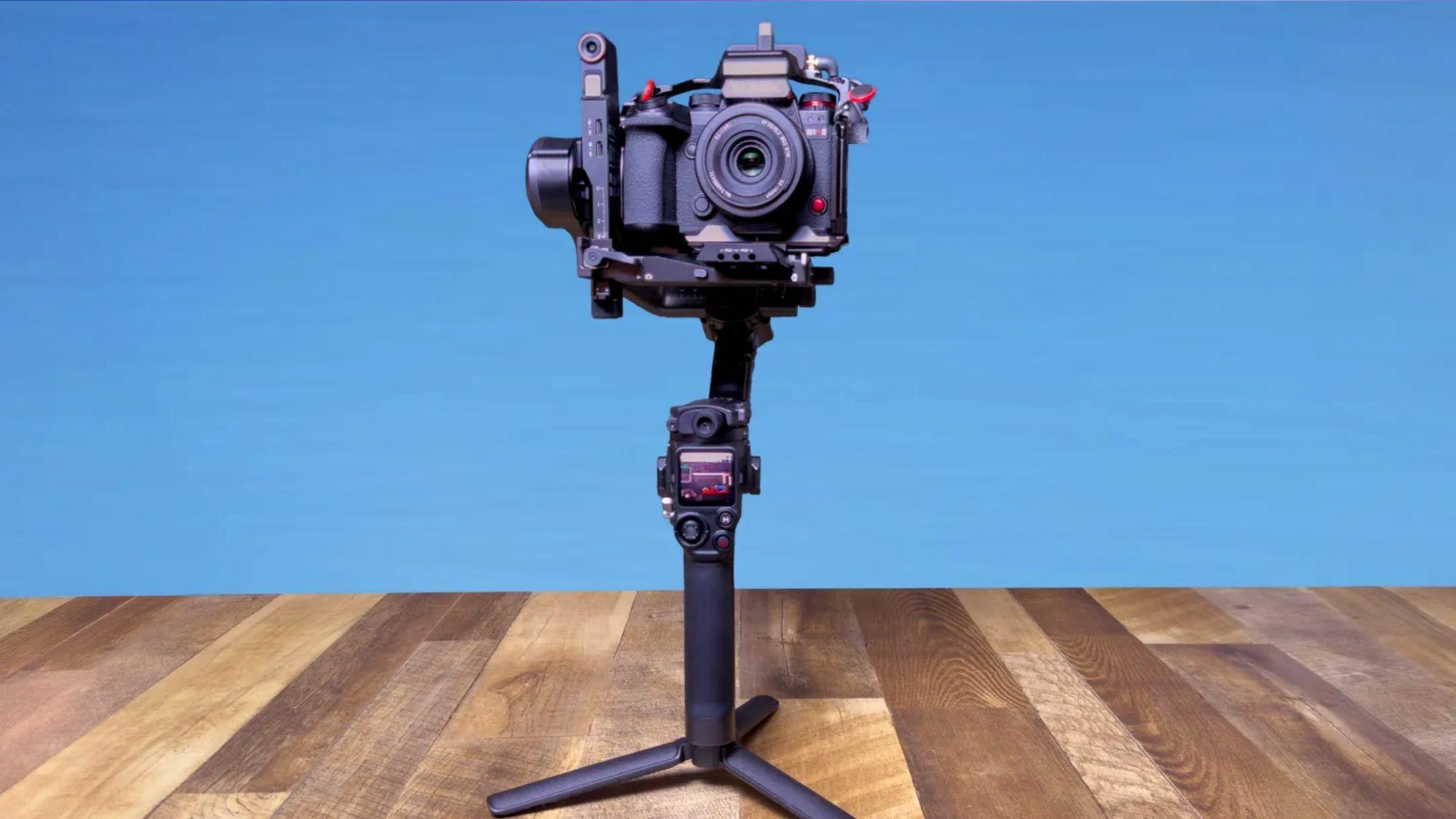 I tested the DJI RS 5 — and it's a super charged gimbal that content creators will love - Tom's Guide