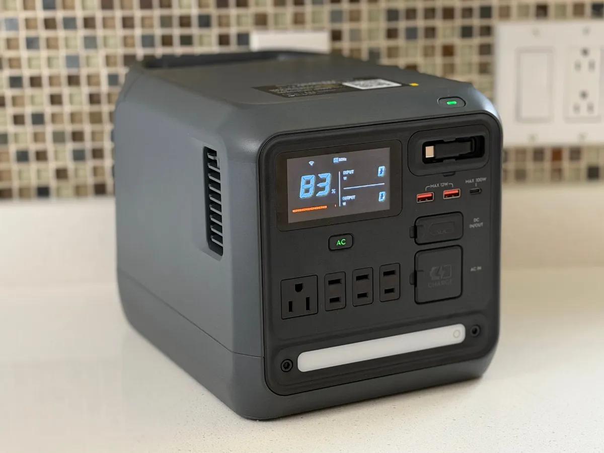 DJI's new portable mini power station is half the size — but is it worth it? - canoe.com
