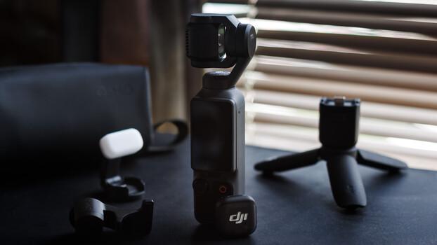 We Review the DJI Osmo Pocket 4: A Small-Size Pocketable Camera With Huge Capabilities. - Fstoppers