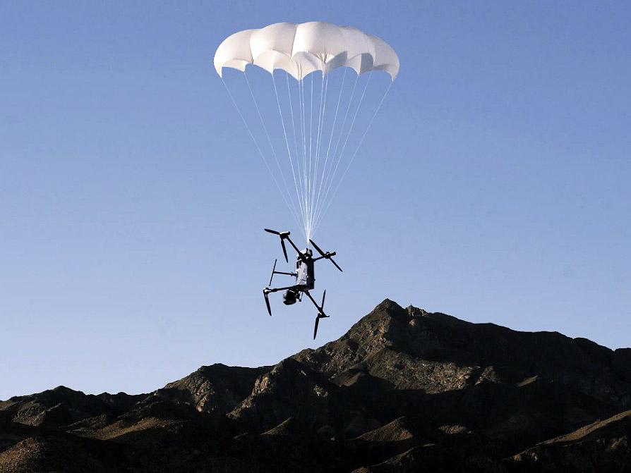 First DJI drone parachute cuts rotors off in 600 ms to save people and equipment - Notebookcheck
