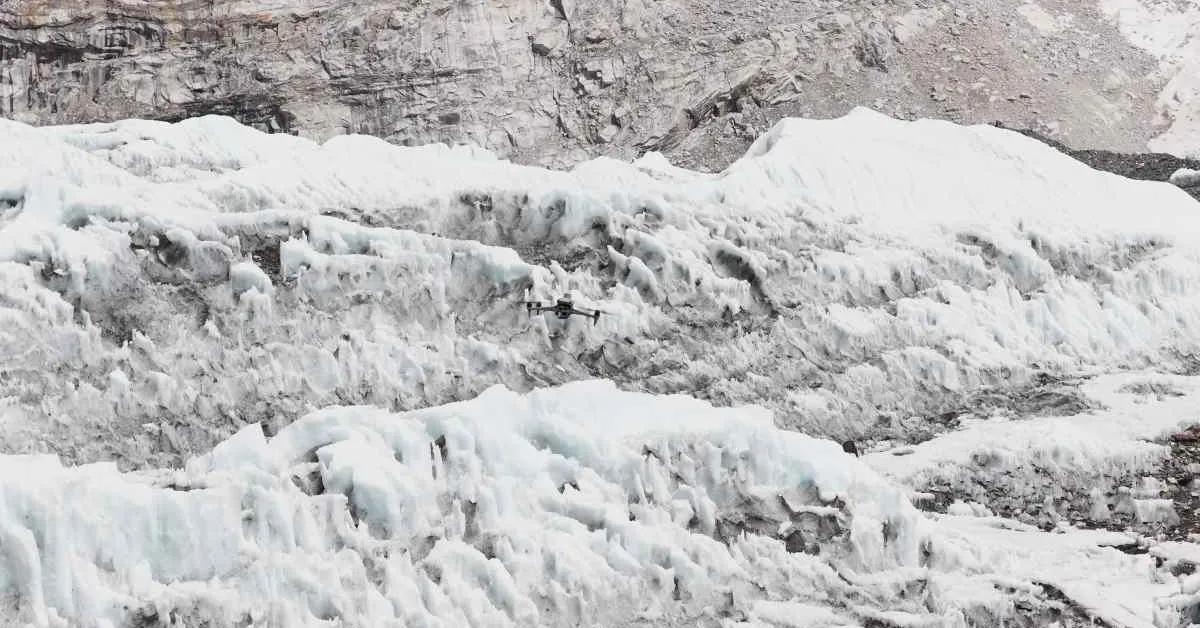 This DJI drone mapped Everest’s killer icefall without risking a single life - DroneDJ