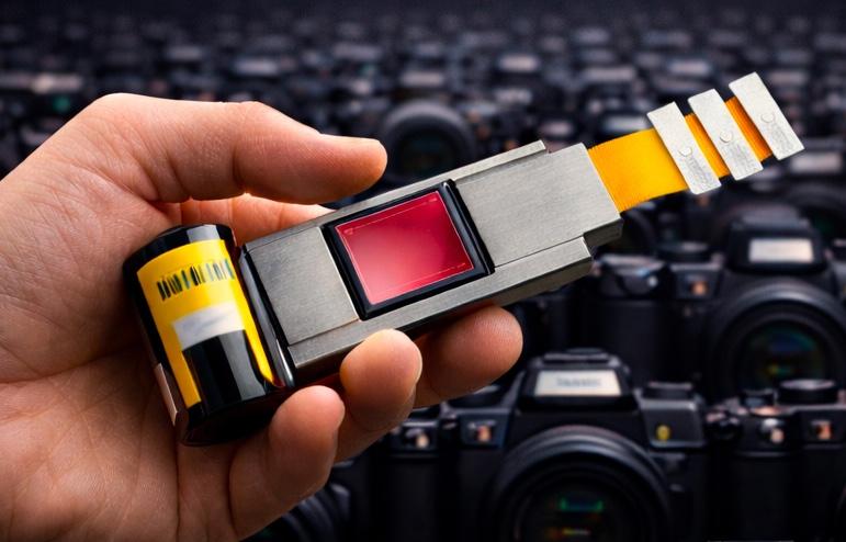 “I’m back” is back with a new “I’m Back Roll” APS-C digital back sensor for film cameras